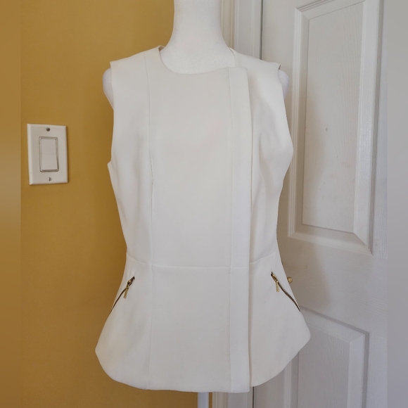 XOXO Top - Picture 2 of 8